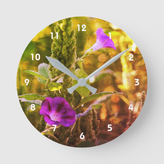 Wilde Lila Morning Glory Blume Abstrakt  Runde Wanduhr (Vorderseite)