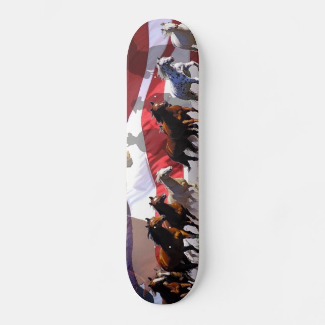 Wilde PferdeWestern-Freiheit Skateboard (Vorderseite)