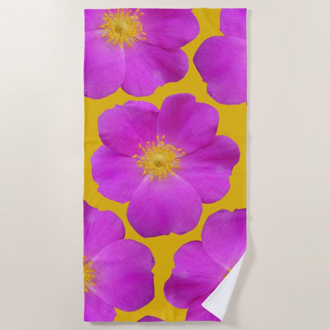 Wilde Rose 2 Strandtuch (Vorderseite)