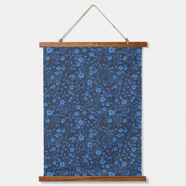 Wilde Rose in blau Wandteppich Mit Holzrahmen (Vorderseite)