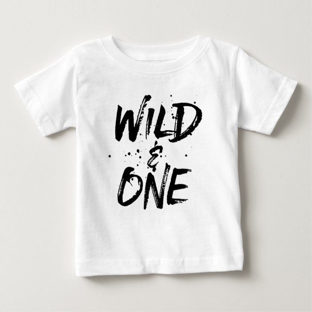 Wilde und eine schwarze gebürstete Beschriftung Baby T-shirt (Vorderseite)