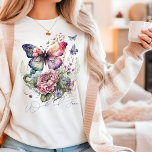 Wilde und gratis Schmetterlingsflora wild lebende<br><div class="desc">Wilde und freie Schmetterlinge Floral Wilde Blume Frauen T - Shirt Fashion Top bietet eine farbenfrohe Aquarelldarstellung von Schmetterlingen und Blume mit dem Text "Wild and free" in der modernen Skripttypografie. Perfektes Geschenk für sie zum Geburtstag,  Weihnachten,  Muttertag und vieles mehr. Von Evco Studio entworfen www.zazzle.com/store/evcostudio</div>