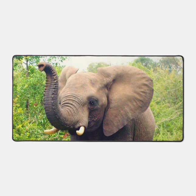 Wilder Elefant im Dschungel Schreibtischunterlage (Vorderseite)