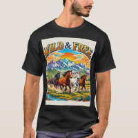 Wilder Geist: Galoppierende Pferde & Bergpanorama