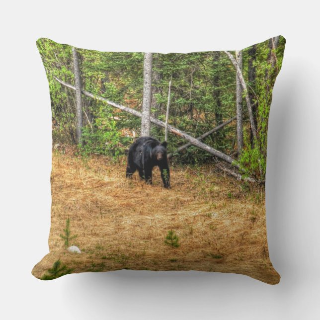 Wilder Schwarzbär & Yukon Forest Foto Kunst, Dicht Kissen (Vorderseite)