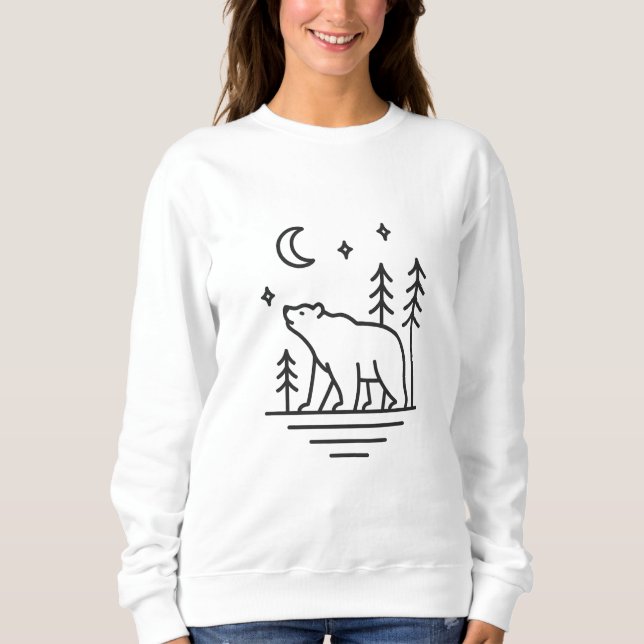 Wilderness Bear Under the Moon Women's Sweatshirt (Vorderseite)