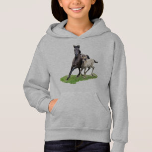 Wildes Dulmen Pferdeniedliches Fohlen an einem Hoodie