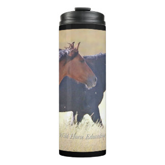 Wildes Pferd Donunder thermische Tasse