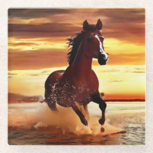 Wildes Pferd durch Surfen galoppieren Glasuntersetzer