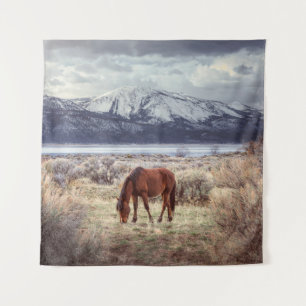 Wildes Pferd: Nevada Winterlandschaft. Wandteppich