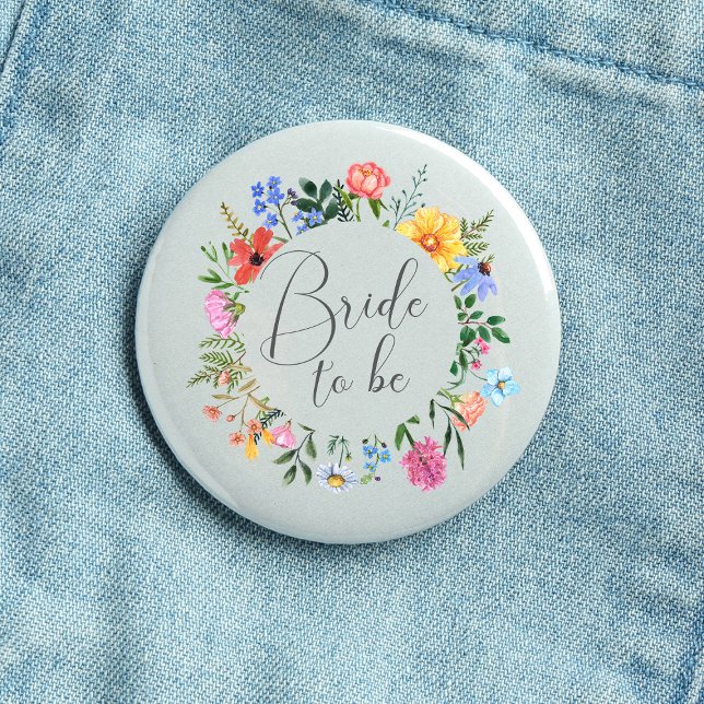 Wildflower Braut Script Hochzeit  Button (Bride to be Wildflower Watercolor Floral Wreath Wedding Button)