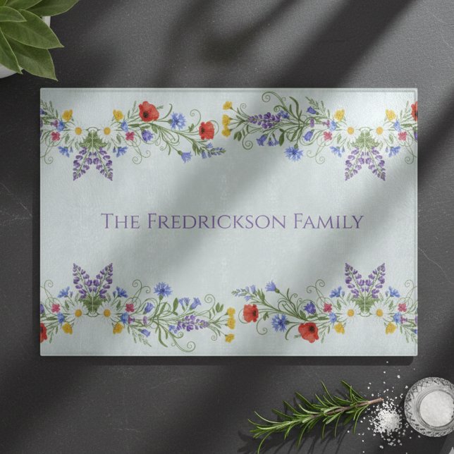Wildflower Meadow Monogram Schneidebrett (Wildflower Meadow Monogram Cutting Board)