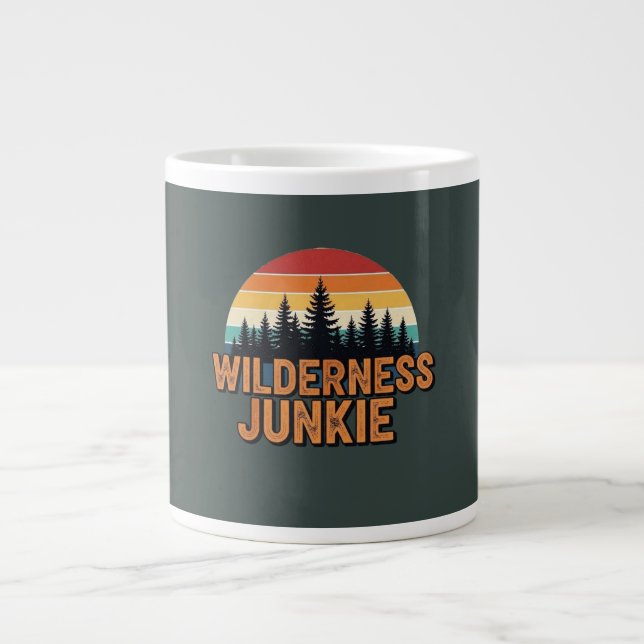 Wildness-Junkie-Retro-Design Jumbo-Tasse (Vorderseite)