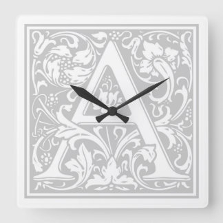 William Morris Alphabet "A" Quadratische Wanduhr