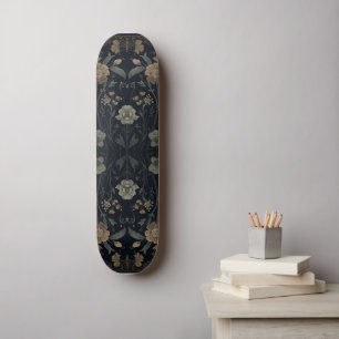 William Morris Art Nouveau dunkle Ästhetik floral Skateboard