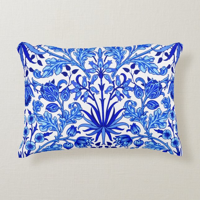 William Morris Hyacinth Print, Cobalt Blue & White Dekokissen (Vorderseite)