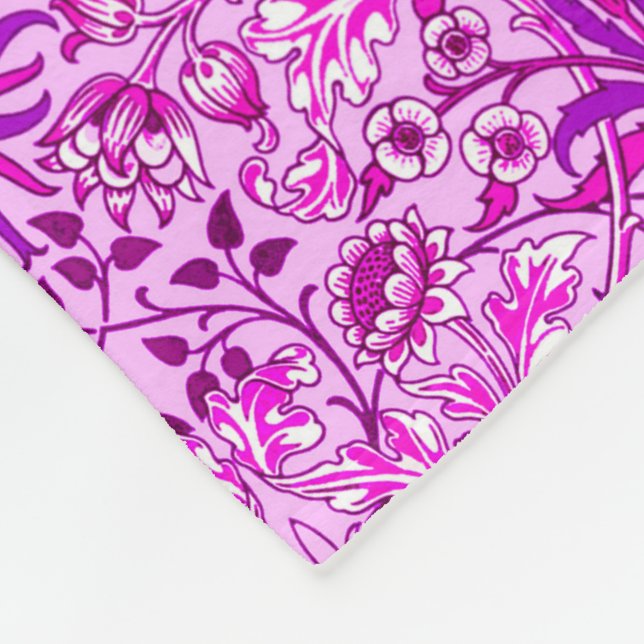 William Morris Hyacinth Print, Lavender und Violet Fleecedecke (Ecke)