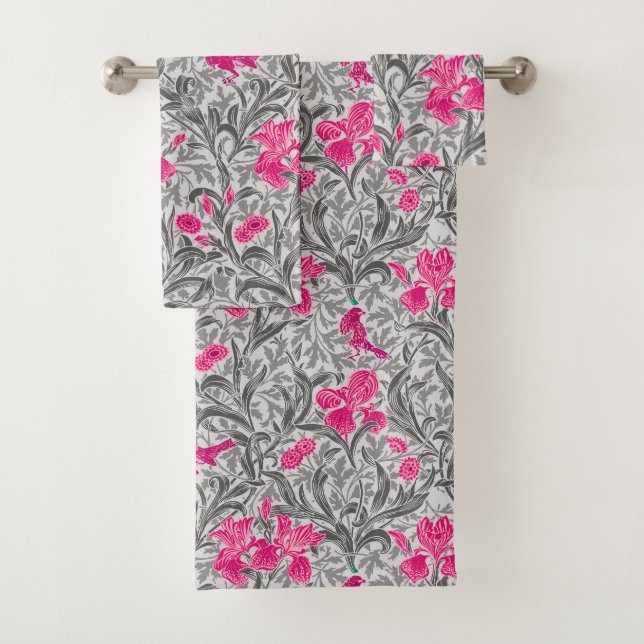 William Morris Irises, rose et gris argenté (En situation)