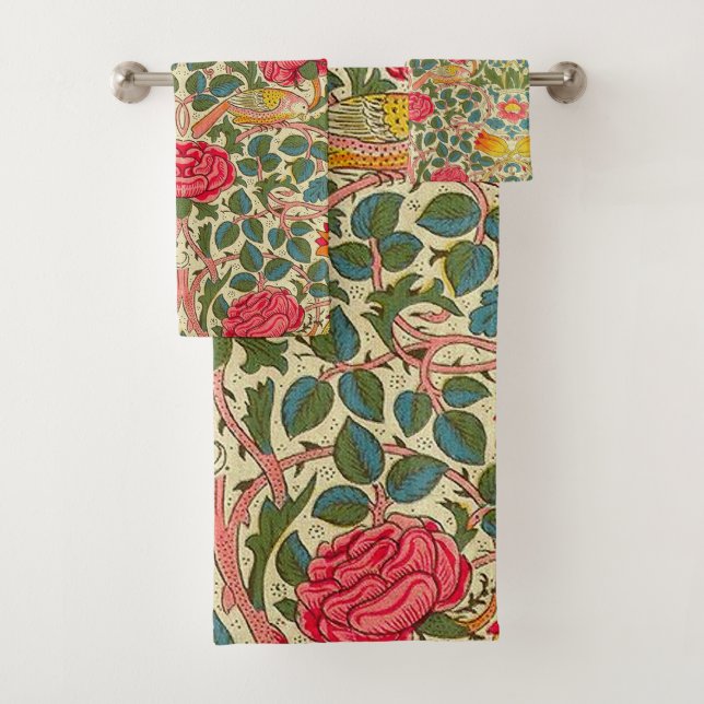 William Morris Rose Floral Chintz Pink Badhandtuch Set (Insitu)