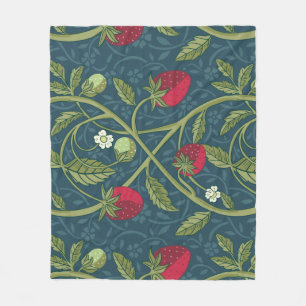 William Morris Style Strawberry Floral Pattern Fleecedecke