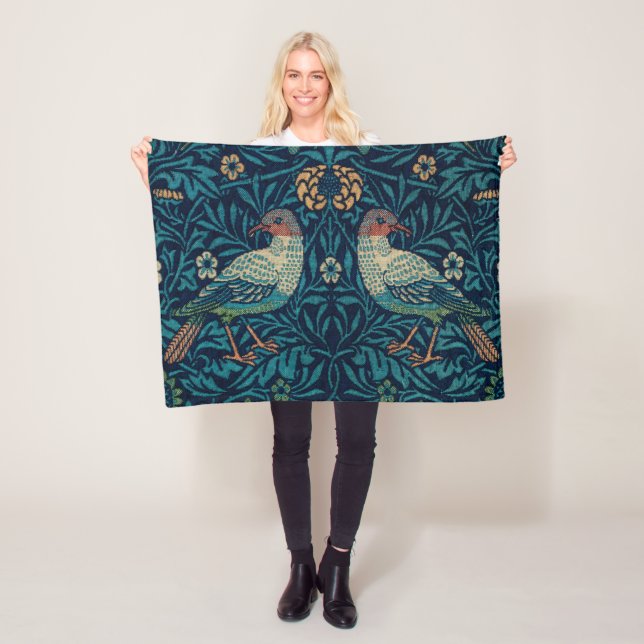 William Morris Vintag Blue Birds Pattern  Fleecedecke (Beispiel)