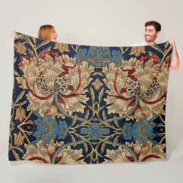 William Morris Vintag Floral Pattern Red Blue Fleecedecke