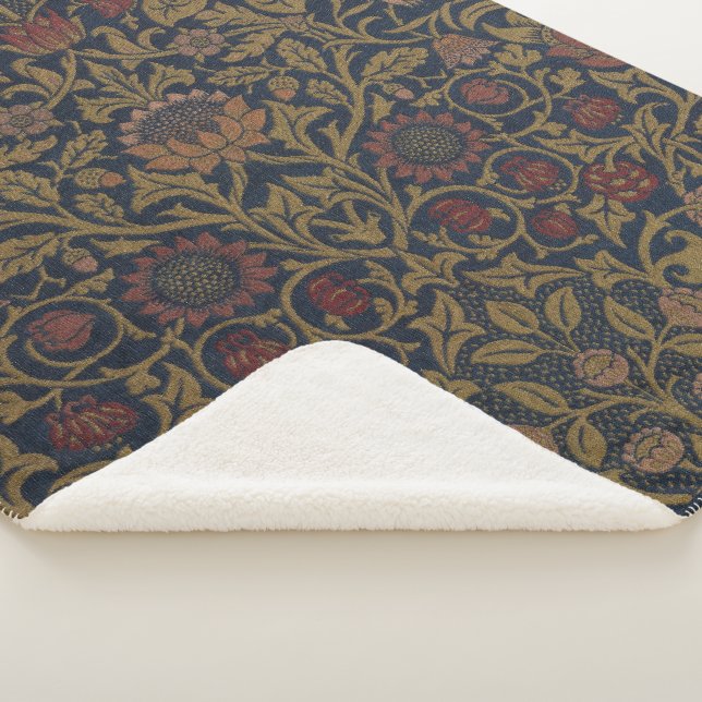 William Morris: Violet & Columbine Sherpa Blanket Sherpadecke (3/4)