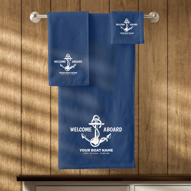 Willkommen an Bord der Nautical Navy Blue Bootname Badhandtuch Set (Von Creator hochgeladen)