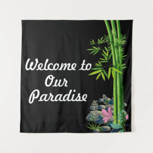 "Willkommen im Bamboo Paradise" Wandteppich