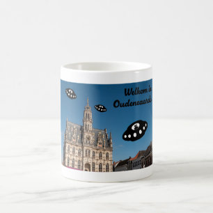 Willkommen in Oudenaarde.  UFO’s heißen Sie willko Kaffeetasse
