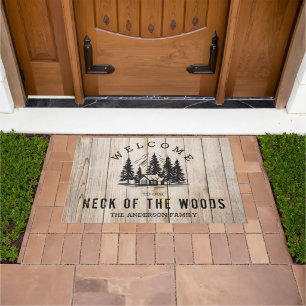Willkommen in unserer Neck of the Woods Cabin Fami Fußmatte