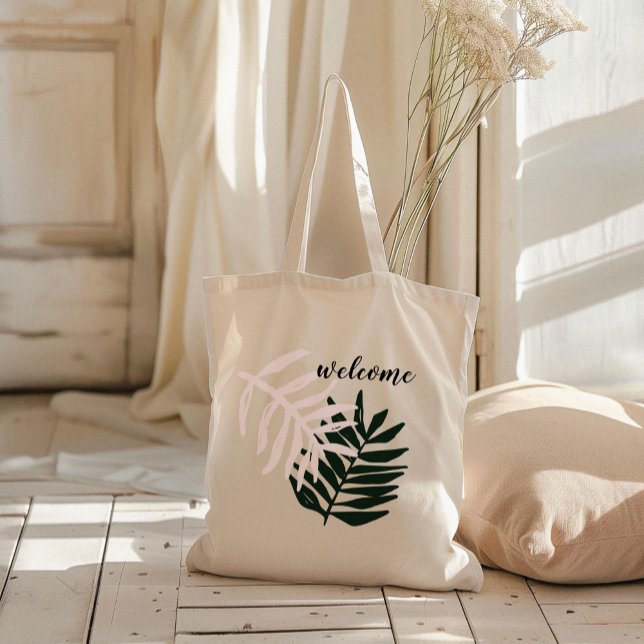 Willkommen | Palm Getaway Toe Bag Tragetasche (Pink and green palm leaves wedding bachelorette party welcome tote bag.)
