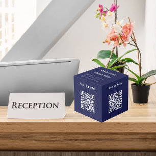 Willkommen QR Codes Info Hotel Restaurant Blau Würfel