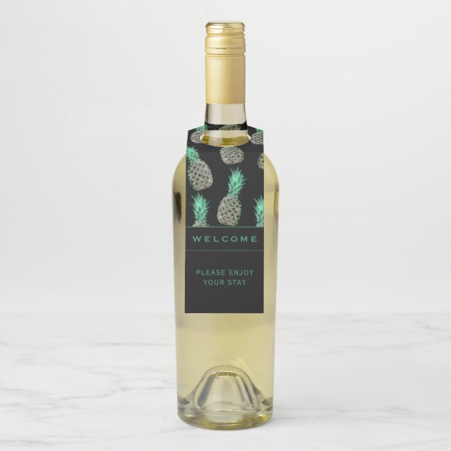 Willkommen | Tropische Pinäpfel | Mietwohnung Flaschenanhänger (Auf Flasche)