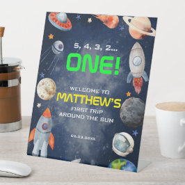 Willkommen zum ersten Geburtstag im Weltraum Sockelschild