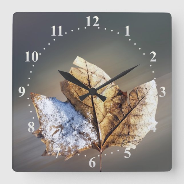 wind and snow quadratische wanduhr (Vorderseite)