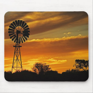 Windmill und Sunset, William Creek, Oodnadatta Mousepad