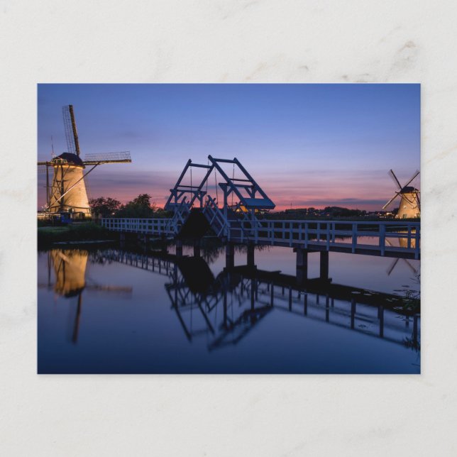 Windmills et pont-levis au coucher du soleil carte (Devant)