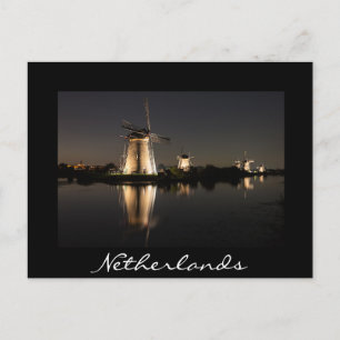 Windmills illuminé la nuit carte postale noire