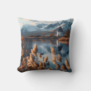 Windmühle auf einem See mit Berglandschaft Kissen