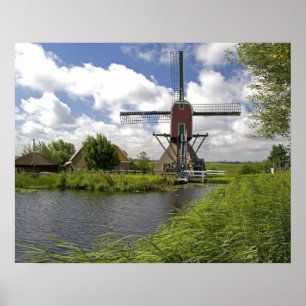 Windmühle entlang eines Kanals östlich von Leiden Poster