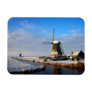 Windmühle im Schnee in einer niederländischen Wint Magnet