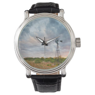 Windmühle und Wolken bei Sonnenuntergang Armbanduhr