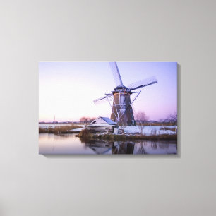 Windmühle während des Sonnenaufgangs, Holland in Leinwanddruck
