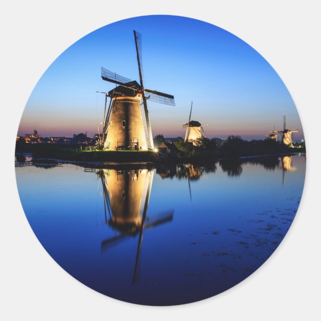 Windmühlen auf Blue Hour Rundaufkleber Runder Aufkleber (Vorderseite)