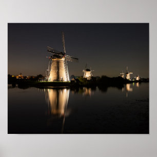 Windmühlen belichtet am Nachtplakatdruck Poster