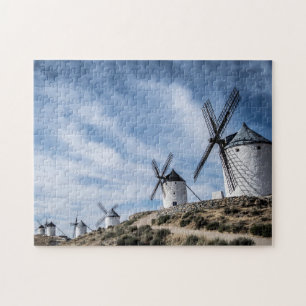 Windmühlen Consuegra Toledo Spanien felsiges Gelän