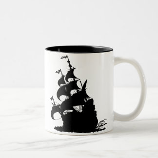 Windship Biegungen vor einer frischen Brise Zweifarbige Tasse