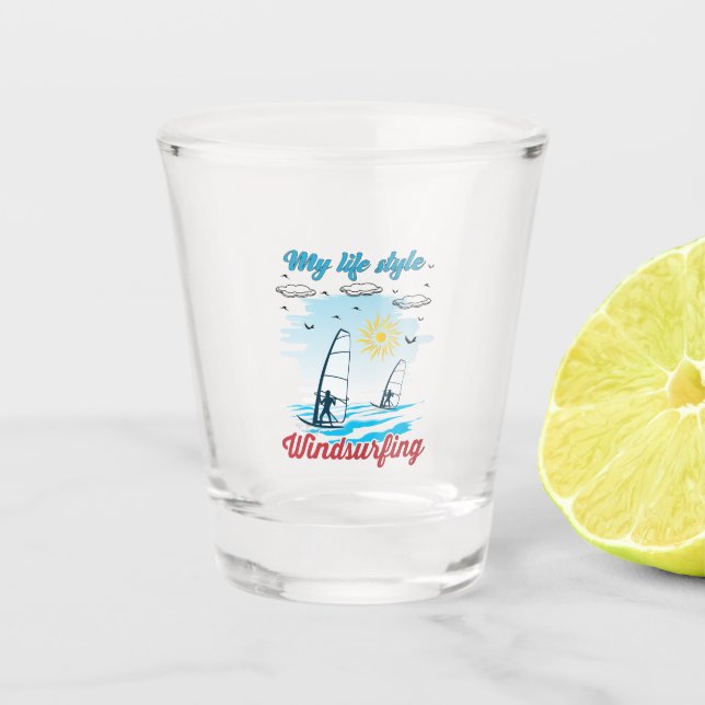 Windsurfen ist mein Lebensstil Schnapsglas (Vorderseite)