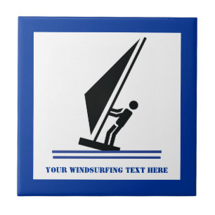 Windsurfer an Bord schwarz, blau Windsurfeigens Fliese
